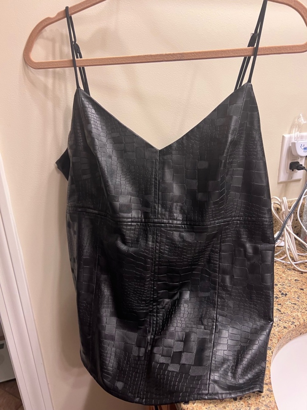 2B Bebe Black Faux-Leather Cami Top with Checker Emboss Sz L Chest 38”